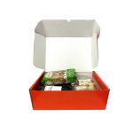 Imagem de Hamper With a Red Wine toasts and spreadables
