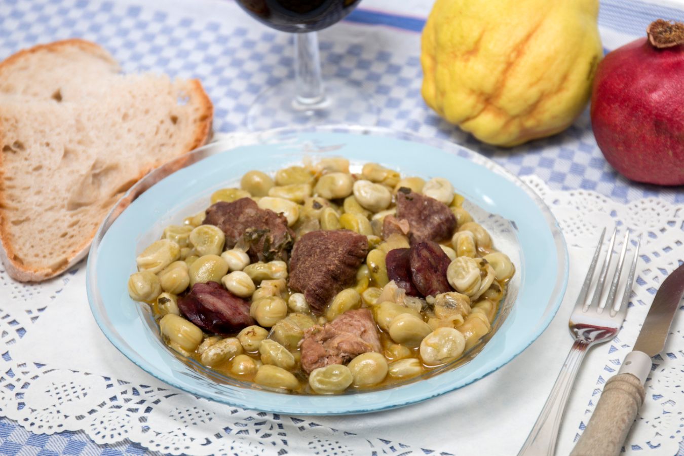 Bean Crock, Portuguese Style? Meet Favas à Portuguesa